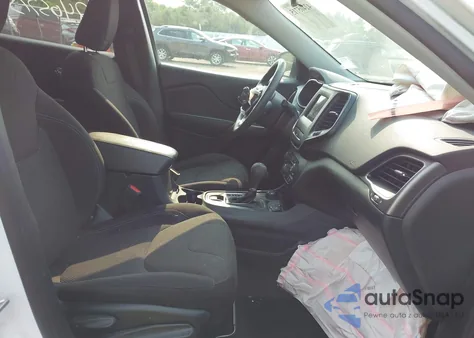 2019 Jeep Cherokee Latitude 4X4 из США, поврежденный, VIN 1C4PJMCB5KD341728